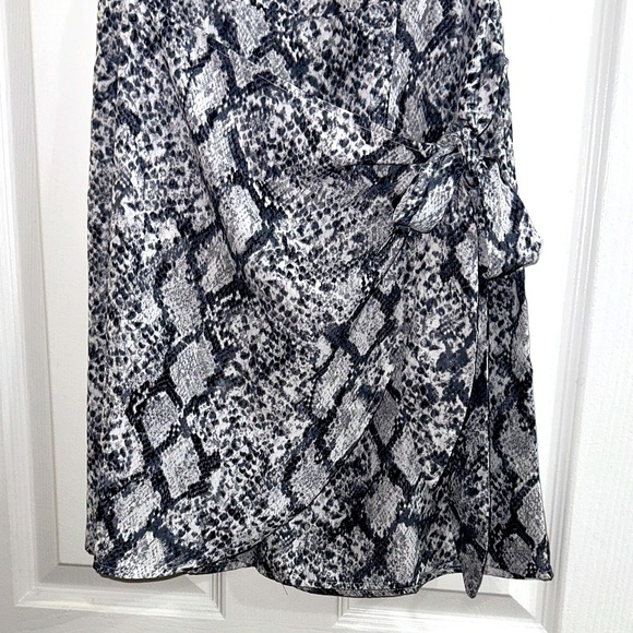 Blu Pepper Side-Tie Mini Dress - Picture 3 of 7